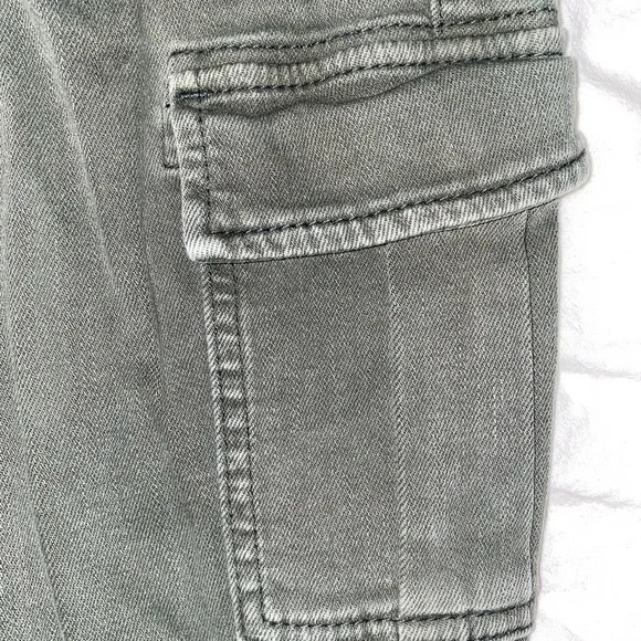 GUESS pants - Picture 6 of 8